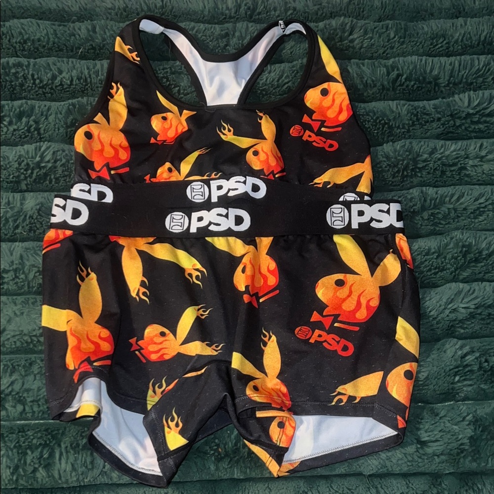PSD Vibrant Playboy Print Set in Black and Orange